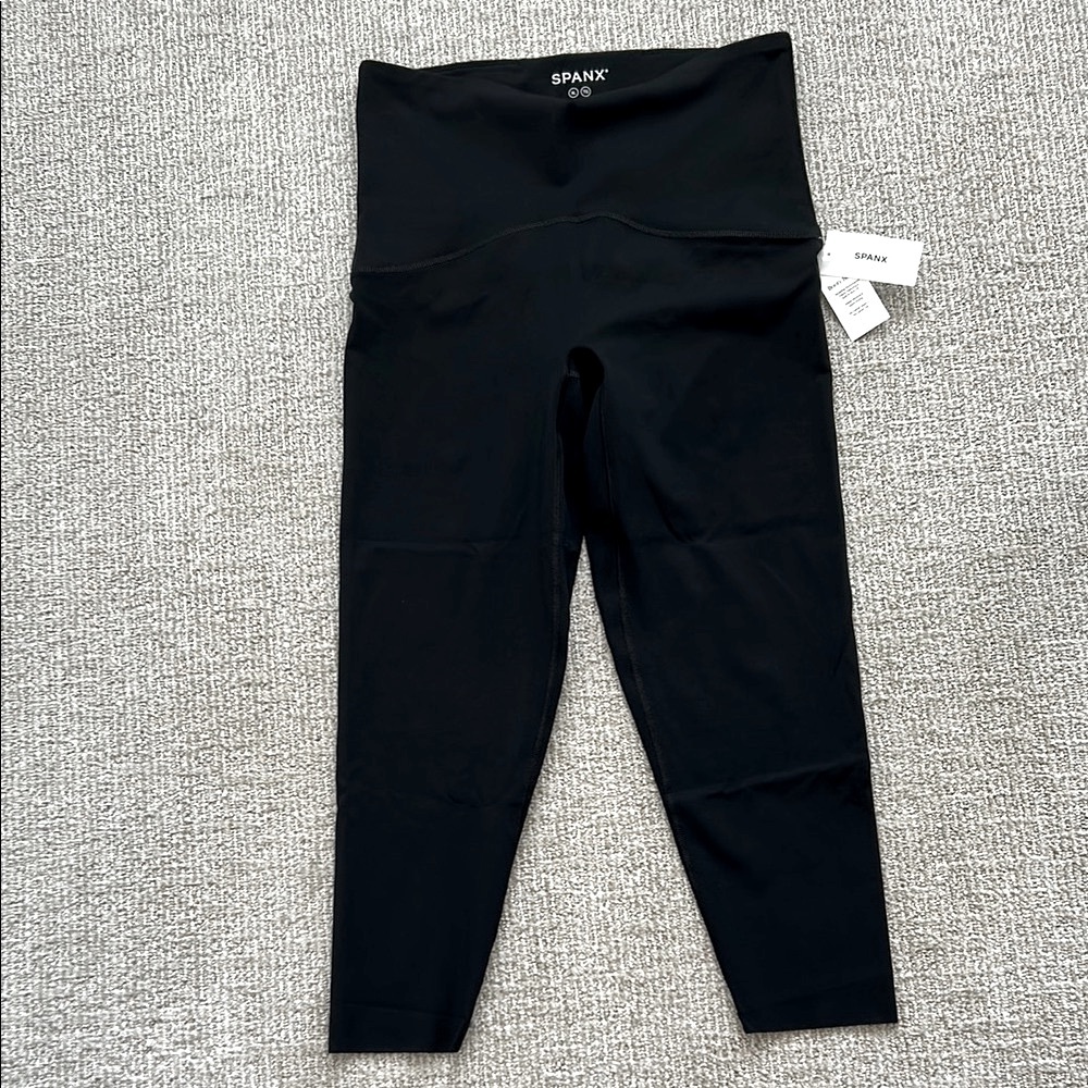 **NWT** Spanx Booty Boost 7/8 Length Leggings - Size XL
